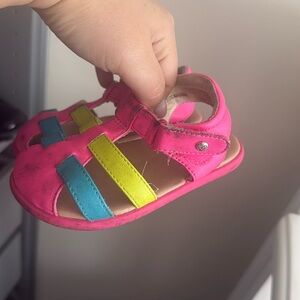 Ugg sandals size 6/7
